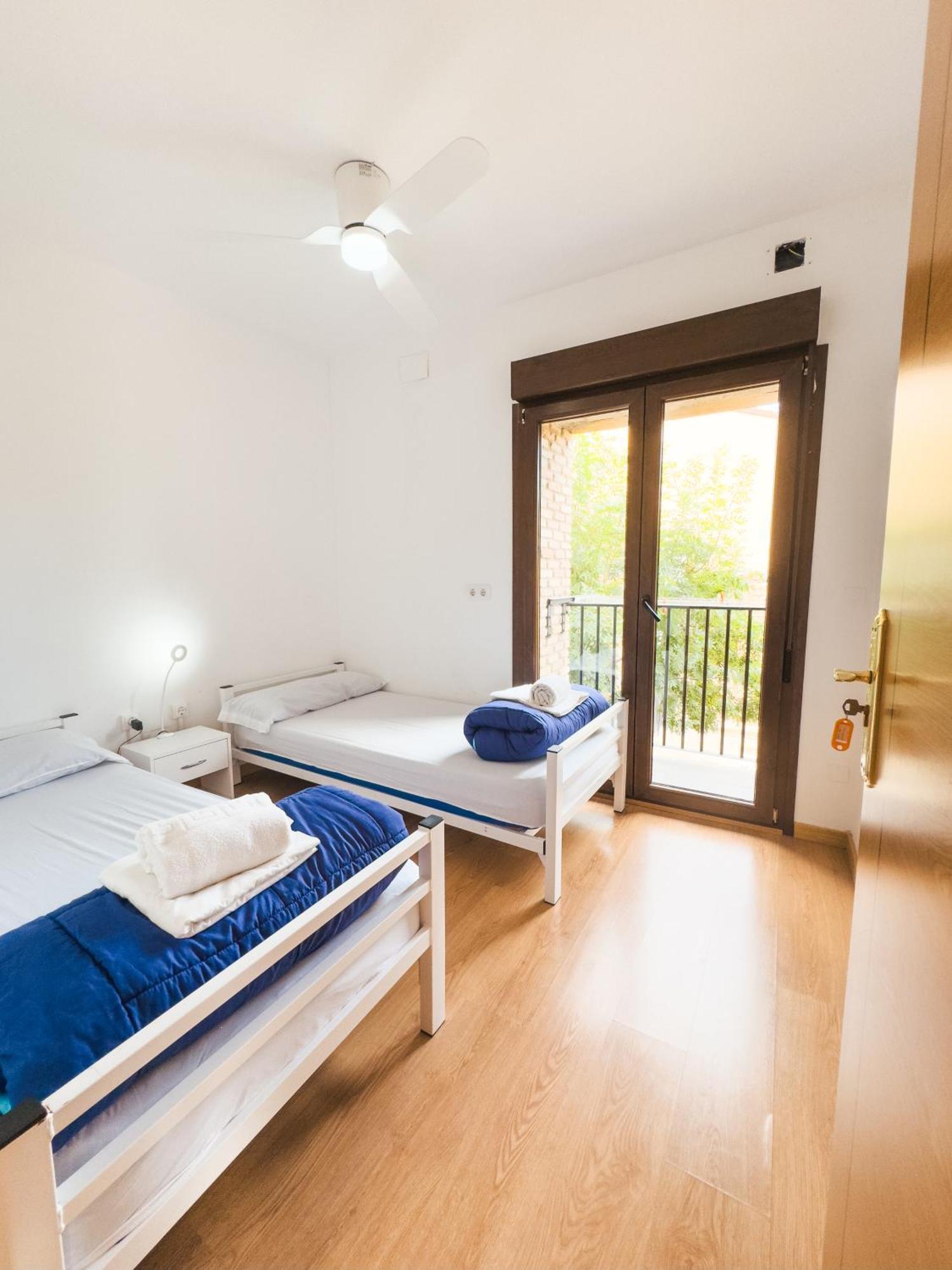 Albergue Estrella Guia Пуэнте-ла-Рейна Экстерьер фото